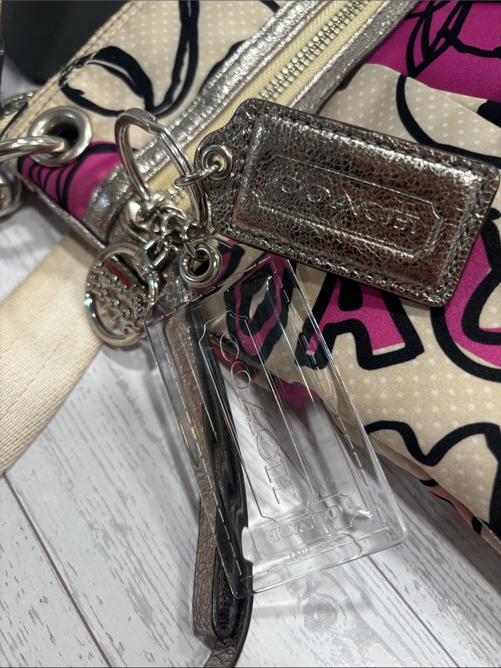 Coach Poppy Floral Graffiti Crossbody Bag with Pink and Wristlet - Picture 3 of 14